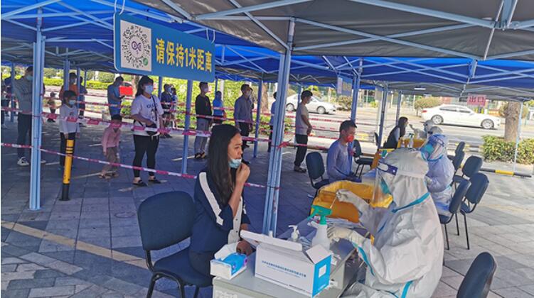 第5波確診數(shù)字料高位橫行 當局憂社區(qū)人流太多疫情反彈