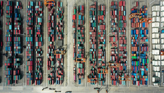 內(nèi)地對(duì)港全面實(shí)現(xiàn)貨貿(mào)自由化 兩地貿(mào)易額25年增6.1倍