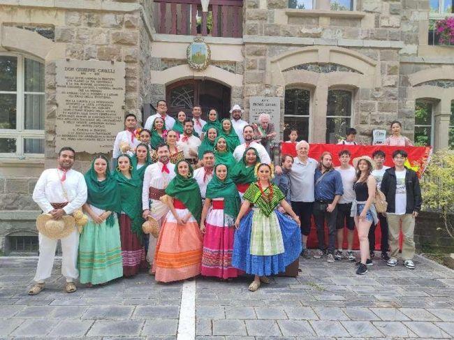 濰坊高新區(qū)（上海）新紀(jì)元學(xué)校代表團走進意大利米蘭