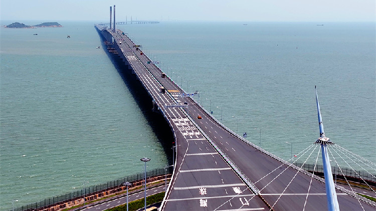 受「蘇拉」颱風(fēng)影響 港珠澳大橋9月1日15時(shí)30分起實(shí)施臨時(shí)封橋