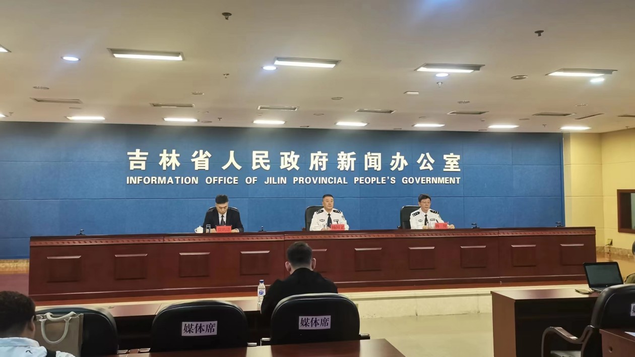 出租、轉(zhuǎn)借電話卡是違法行為 吉林公安呼籲市民共築防範(fàn)電信網(wǎng)絡(luò)詐騙全民防線