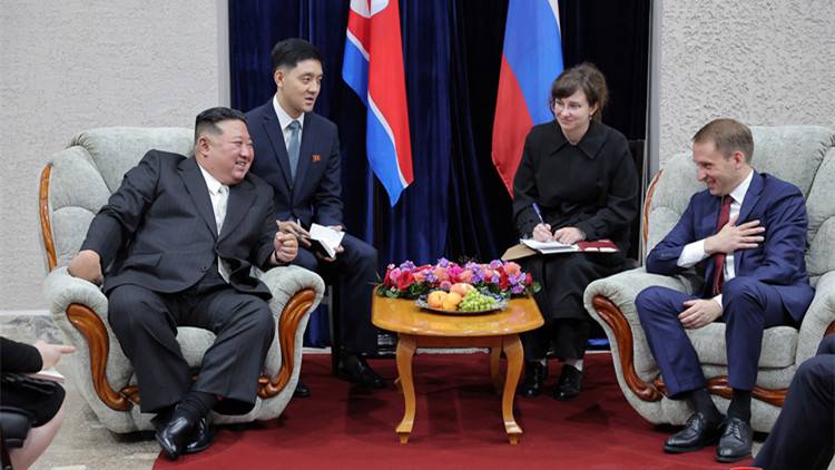 朝中社：金正恩會(huì)見(jiàn)俄羅斯官員後啟程前往目的地