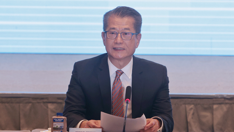 陳茂波明晚啓程訪問歐洲 將向當(dāng)?shù)卣探缃榻B香港新優(yōu)勢及新商機