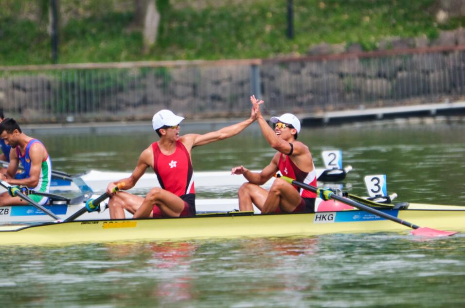 亞運(yùn)開(kāi)門(mén)紅！中國(guó)隊(duì)上午狂攬12金 港隊(duì)奪首金