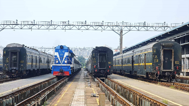 出行高峰將至  28日廣鐵預(yù)計發(fā)送旅客238.6萬人次