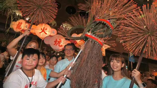 大坑舞火龍中秋夜上演 陳茂波料本港旅客越來(lái)越多