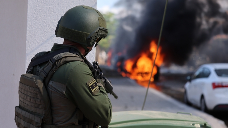 巴以衝突升級(jí) 外交部：呼籲有關(guān)各方立即?；? title=