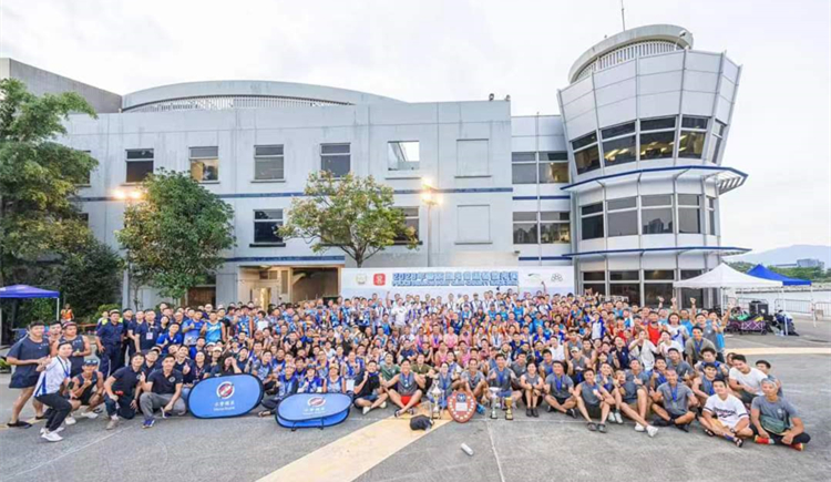 警慈善龍舟賽「數(shù)碼警政盃」  與科技機構(gòu)併運動做善事