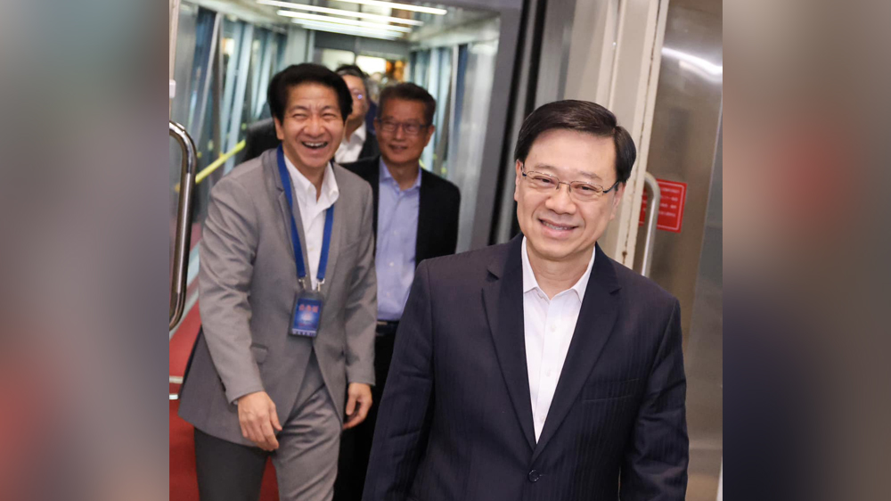 一帶一路論壇｜李家超率團(tuán)抵達(dá)北京 代表團(tuán)將出席所有論壇十場活動