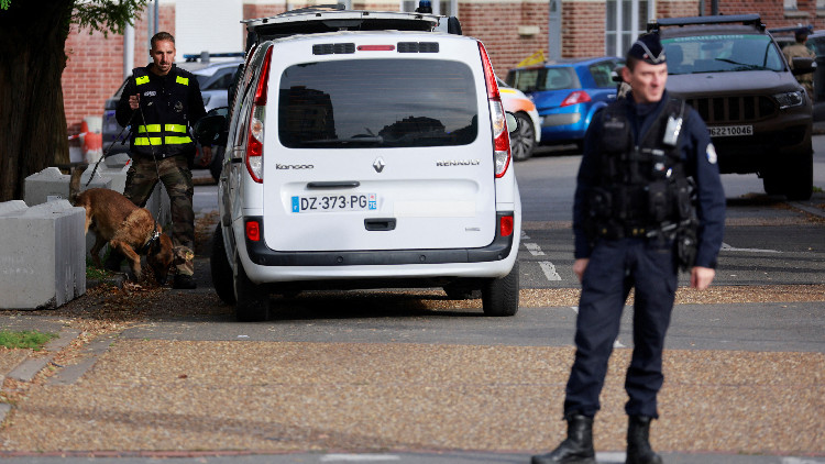 受炸彈警報或可疑包裹威脅 法國14座機(jī)場緊急疏散