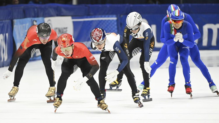 賽季首金！中國(guó)隊(duì)奪得短道世界盃蒙特利爾站混合接力金牌