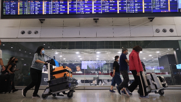 【商報(bào)時(shí)評(píng)】機(jī)場(chǎng)客運(yùn)飆升 復(fù)蘇勢(shì)頭強(qiáng)勁