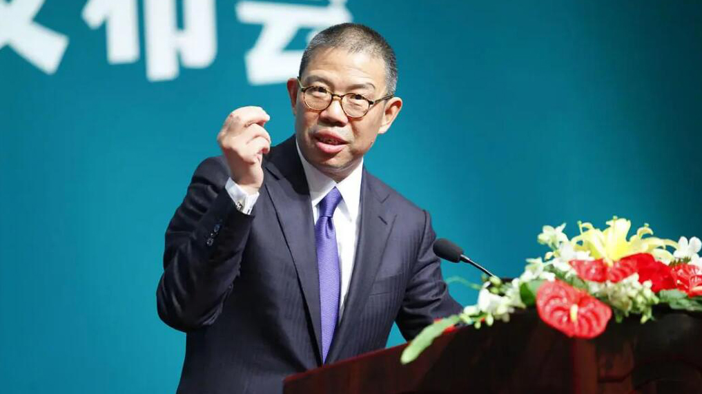 胡潤(rùn)百富榜｜鍾睒睒蟬聯(lián)中國首富 李嘉誠李澤鉅父子列榜單第7