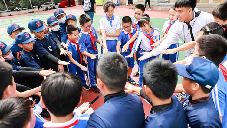 蓮霧結(jié)出「友誼果實(shí)」！海峽兩岸學(xué)生棒球聯(lián)賽總決賽舉辦交流活動(dòng)