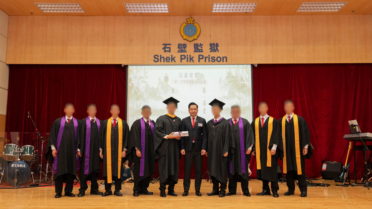 石壁監(jiān)獄在囚人士考獲良好成績(jī) 93人考試共199卷合格
