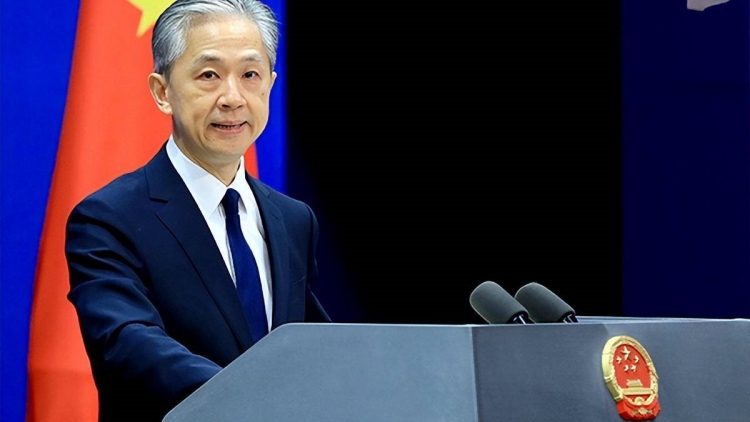 外交部發(fā)言人：歡迎馬來西亞對(duì)中國公民實(shí)施入境30天內(nèi)免簽政策