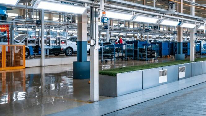 同比増長364.97% 深圳新能源汽車出口量價(jià)齊升