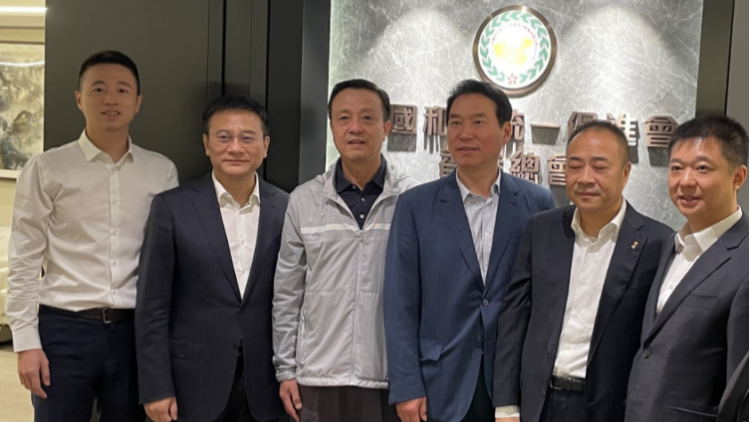 香港統(tǒng)促總會(huì)與四川統(tǒng)戰(zhàn)部長趙俊民一行交流