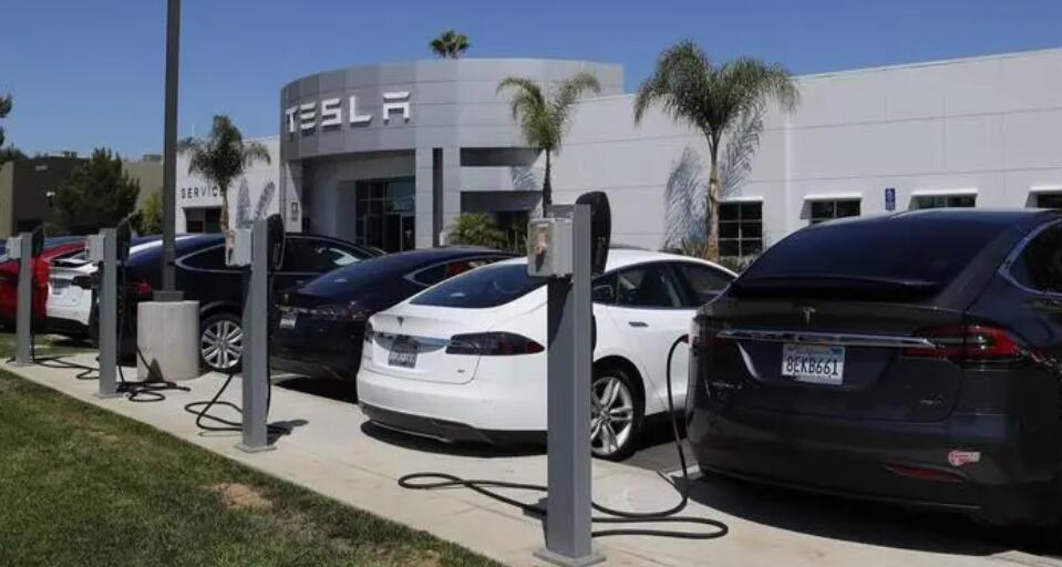 【張眼看天下】美國電動(dòng)車新規(guī)恐阻礙綠色轉(zhuǎn)型