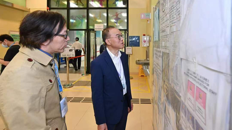 區(qū)議會選舉丨曾國衞視察多個位於港島區(qū)投票站