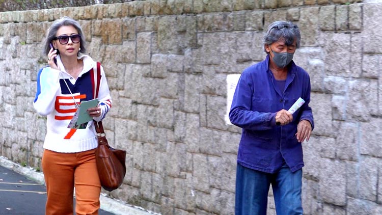 區(qū)議會(huì)選舉｜【圖片新聞】著名藝人林子祥、葉倩文投票