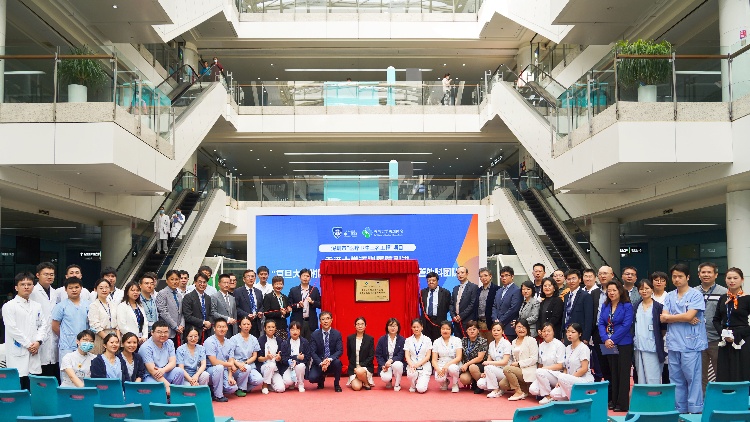 復旦大學附屬中山醫(yī)院王春生教授團隊落戶港大深圳醫(yī)院