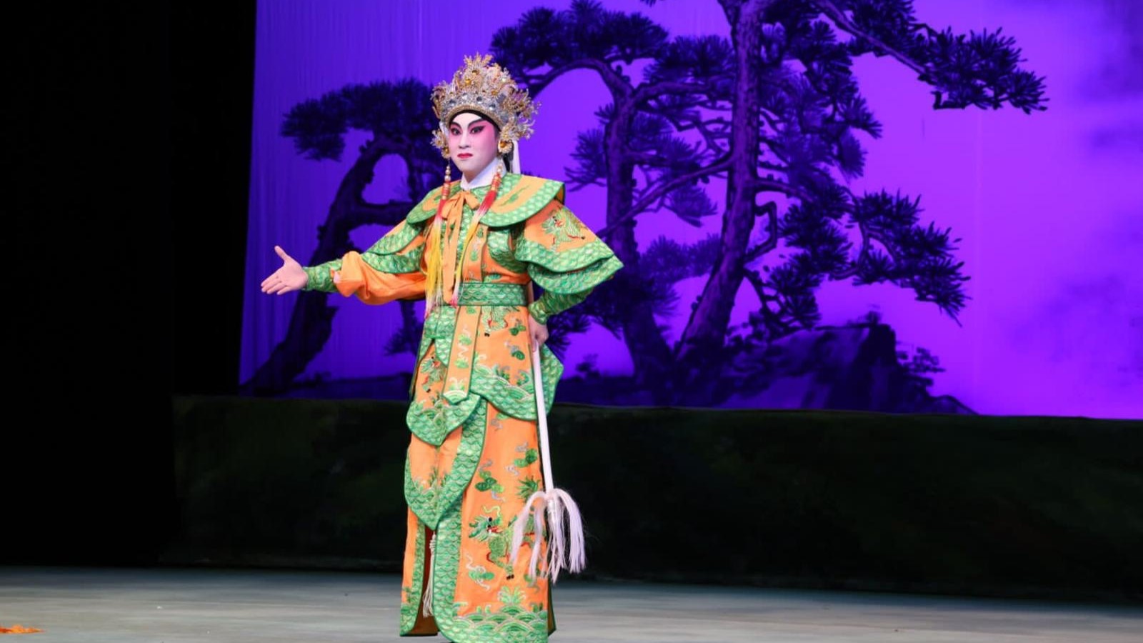 【國(guó)潮青年】青年粵劇演員馮熙堯：越是困難 「粵」要傳承