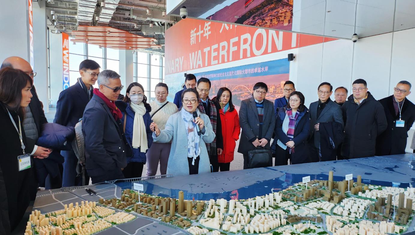 甯漢豪率代表團(tuán)結(jié)束上?？疾煨谐谭蹈? title=