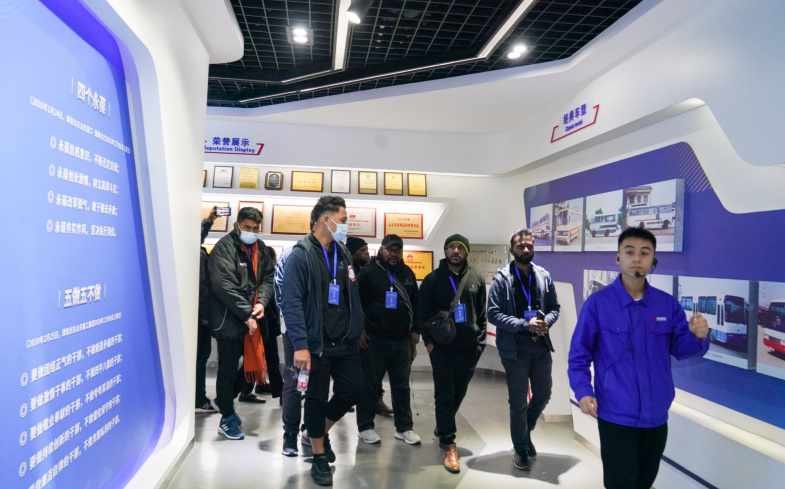 斐濟、基里巴斯代表團到山東聊城進行友好企業(yè)參觀訪談