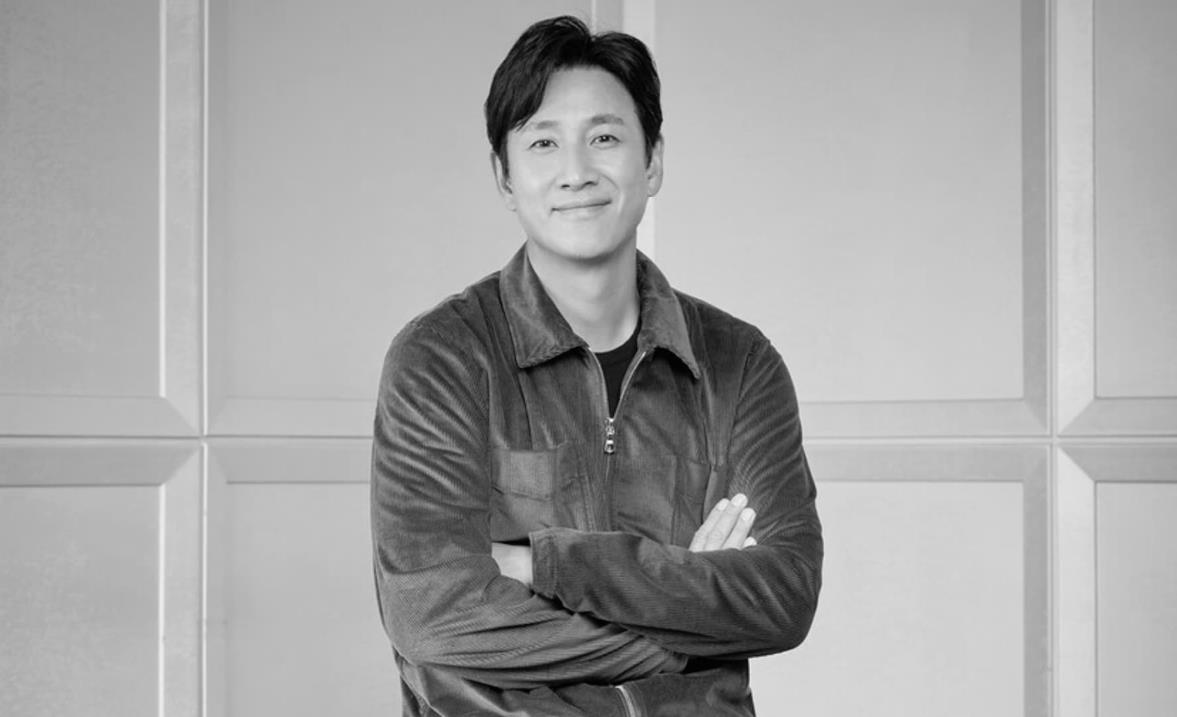 韓國演員李善均疑燃碳自殺去世 此前因涉毒被調(diào)查
