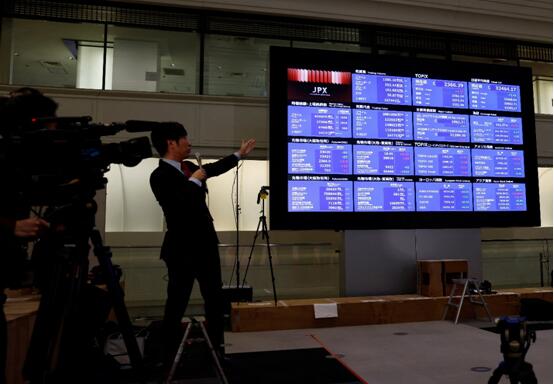 日股年升三成冠絕亞洲  日?qǐng)A疲弱及巴菲特加持推升買氣