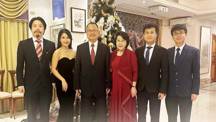 有片丨蔡冠深「御家」有道 樂(lè)享兒女福 