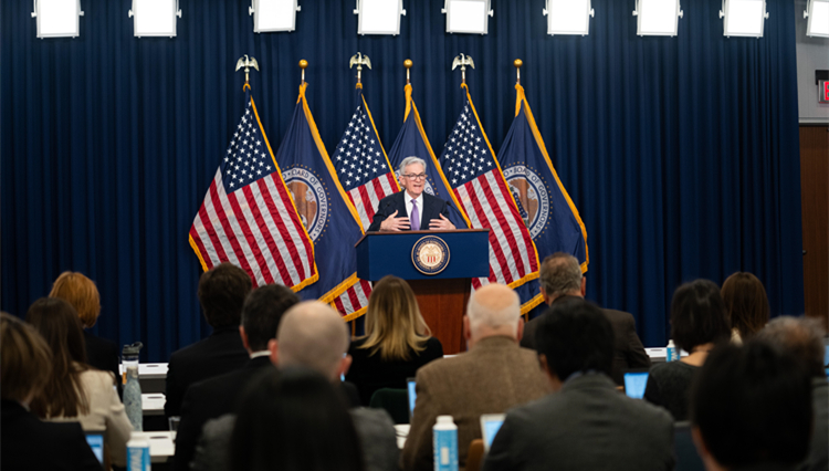 美聯(lián)儲(chǔ)公布貨幣政策會(huì)議紀(jì)要 難撐市場(chǎng)降息預(yù)期  歐美股市全線重挫