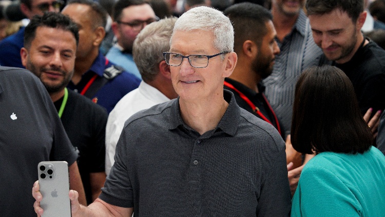 庫(kù)克年薪縮水逾3500萬(wàn)美元