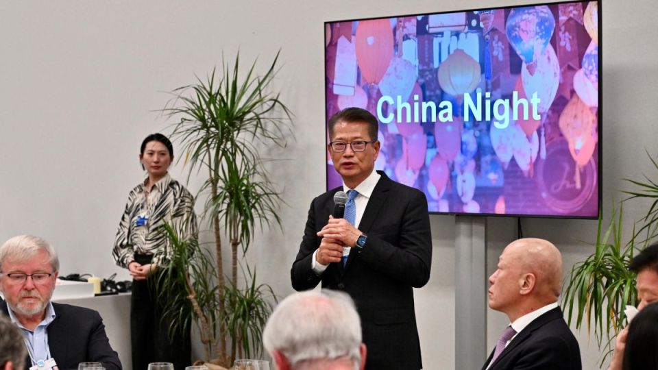 陳茂波：在瑞士與不同政商領(lǐng)袖會面 此行說好香港故事亦擴大「朋友圈」