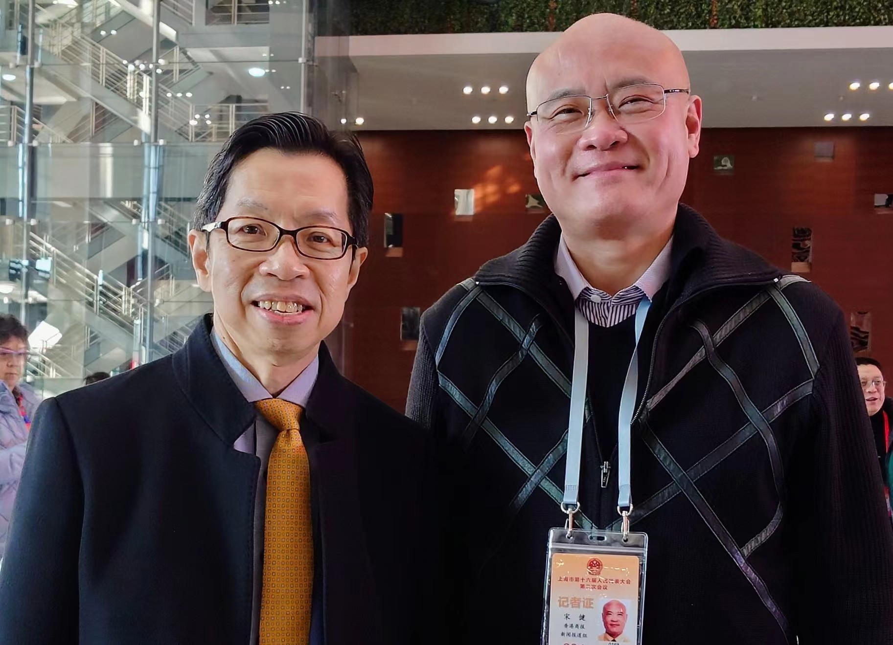 【兩會時刻】 總領(lǐng)事關(guān)注當(dāng)下上海經(jīng)濟(jì)