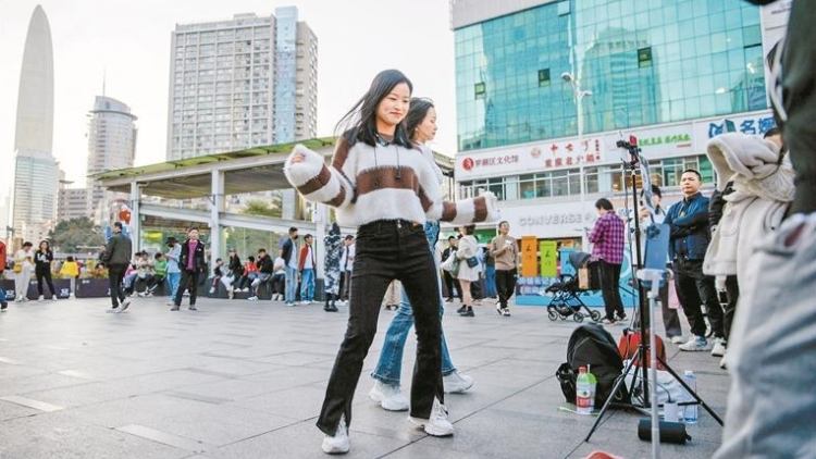 東門(mén)火了，這次是因?yàn)橹辈? title=