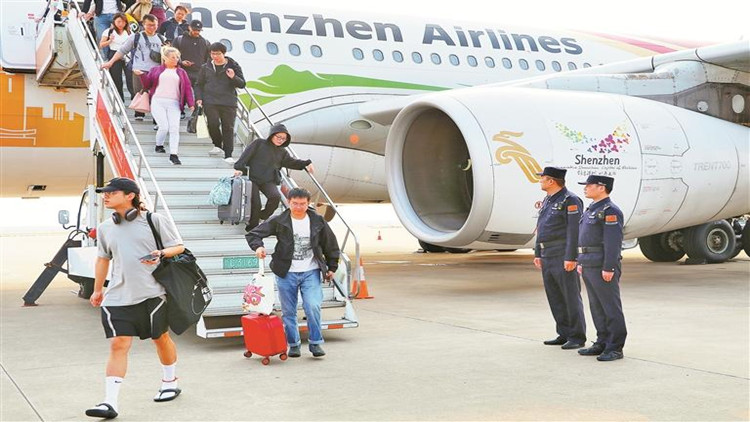 過境免辦查驗(yàn)手續(xù)政策實(shí)施3個(gè)月 中轉(zhuǎn)時(shí)間降低80%