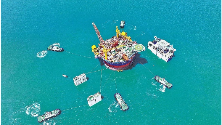 「?？惶枴箚⑦\前往珠江口盆地 系亞洲首艘圓筒型「海上油氣加工廠」