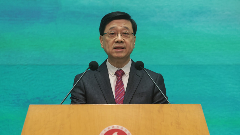 巴黎殘奧 | 中國香港代表團(tuán)舉行授旗禮 李家超：期待運(yùn)動(dòng)員展示香港精神