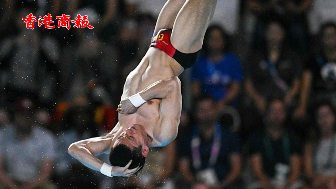 有片 | 中國(guó)隊(duì)第36金！祝賀曹緣！中國(guó)跳水隊(duì)包攬全部跳水金牌