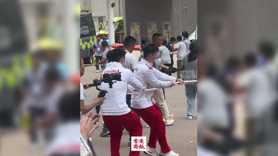 有片｜馬龍和樊振東拉消防車 你見過未？