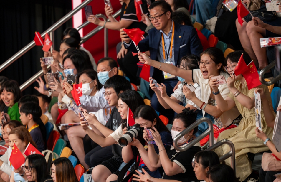 【來論】內(nèi)地奧運健兒代表團訪港大大激發(fā)市民愛國情