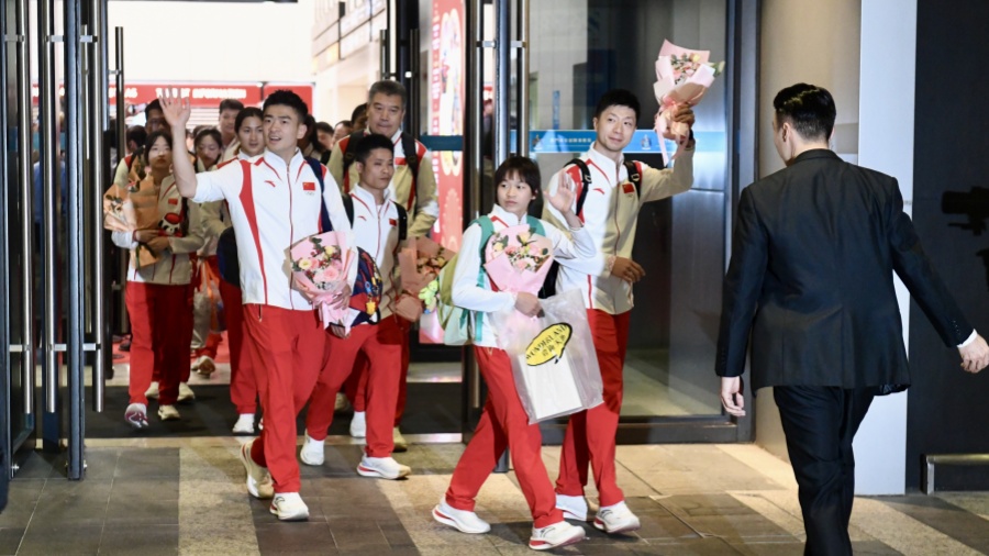 中國內(nèi)地奧運健兒代表團結(jié)束港澳訪問行程