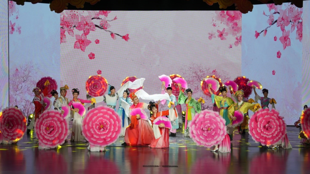 梨樹劇團(tuán)深化國有文藝院團(tuán)改革案例入選2022-2023年度文化和旅遊領(lǐng)域改革創(chuàng)新典型案例名單