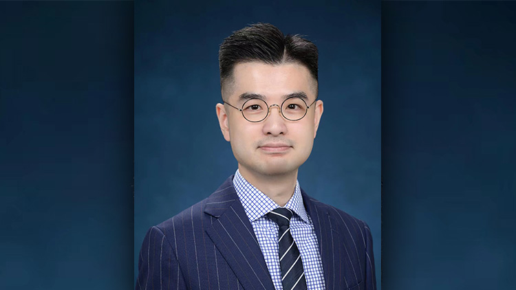 譚大鵬即將退休 陳施維10月8日坐正任稅務(wù)局局長(zhǎng)