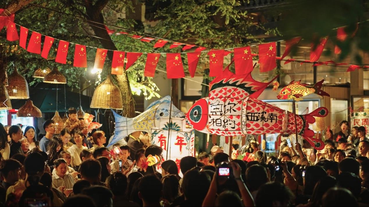 皖徽州區(qū)：魚(yú)龍游徽州 謠響西溪南