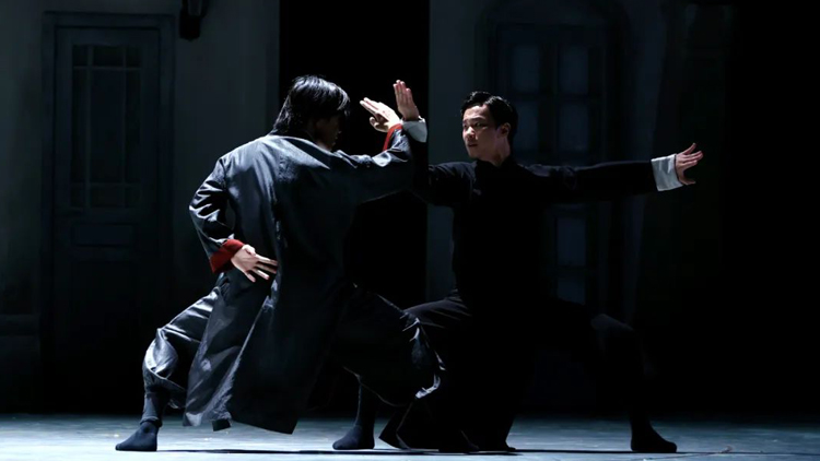 深圳原創(chuàng)舞劇《詠春》獻演香港同胞國慶文藝晚會