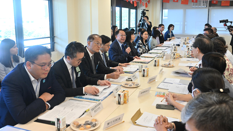 第六屆扶貧委員會召開首次會議 陳國基：政府將繼續(xù)推行各個精準(zhǔn)扶貧項目