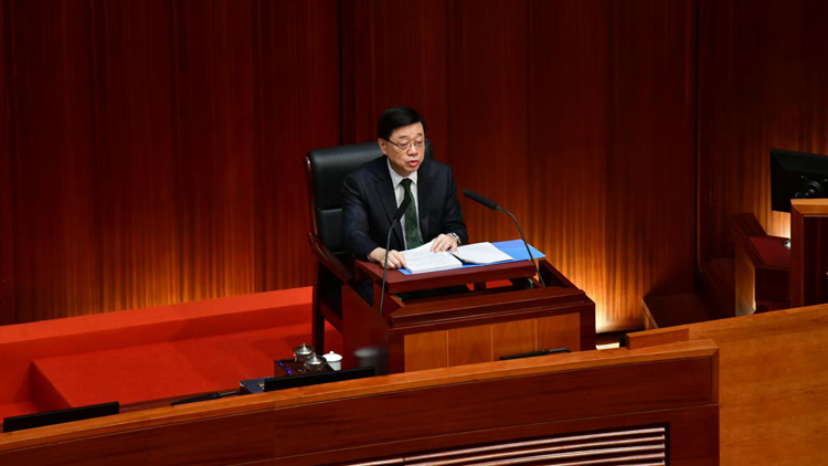 【商報(bào)時(shí)評(píng)】改革求變謀發(fā)展 改善民生顯承擔(dān)